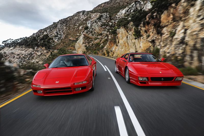 Comparison of classic Ferrari and Japanese sports car design lines (1)